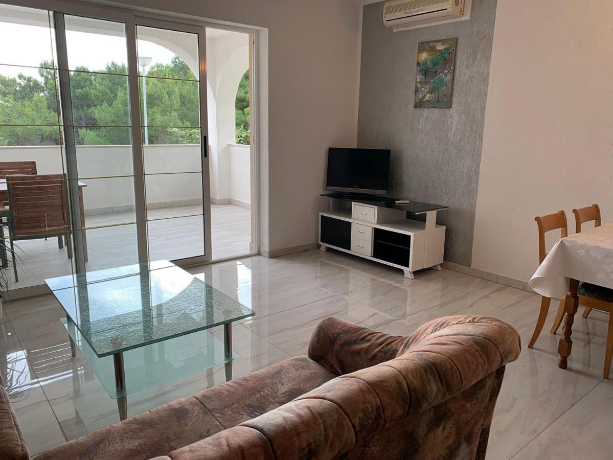 Apartman Kartec Крк Экстерьер фото
